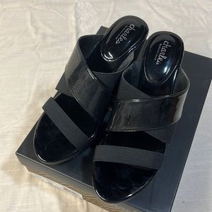 Charles By Charles David Womens Fefe Wedge Sandals